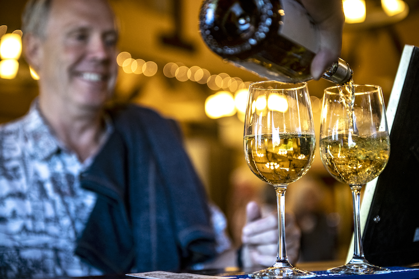 wine pouring
