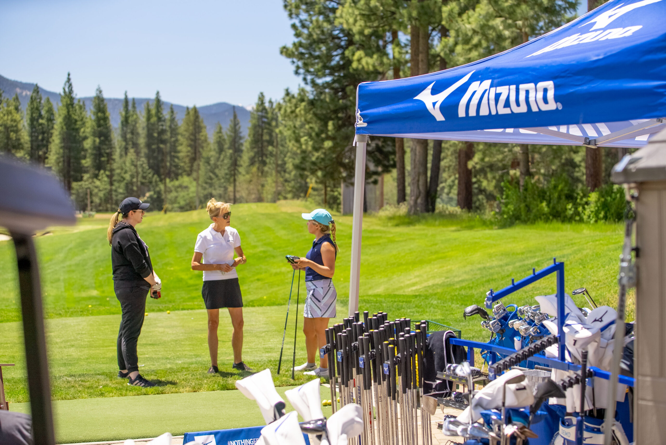 club fitting at range