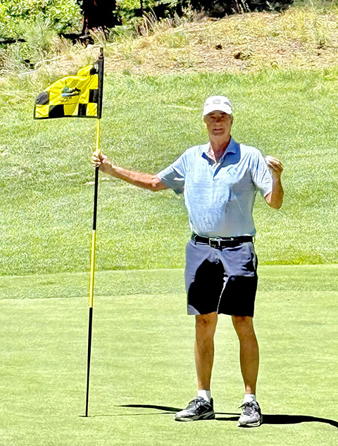 Kevin Simens hole in one